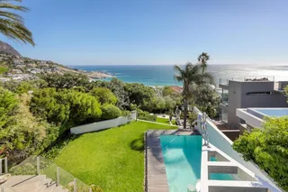 Discover this extraordinary Llandudno residence, nestled in a tranquil cul-de-sac.