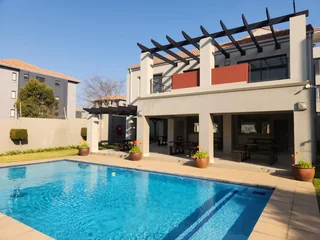 1 Bedroom Apartment with Private Garden in Secure Lonehill Estate