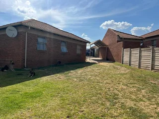 3 Bedroom house at Thatch Hill Security Estate