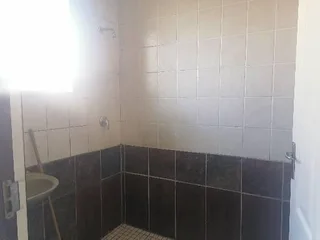 FULLY LETTED 24 BEDROOM RESIDENTIAL BLOCK OF FLATS . IDEAL STUDENT AND RESIDENTIAL INVESTMENT.