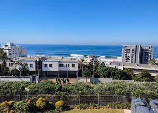 Spacious 3-Bedroom Apartment with Sea Views - Central Umhlanga