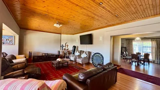 Luxurious Family Home with Flatlet in Prime Location**