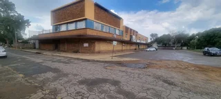 1,000m² Building For Sale in Vanderbijlpark CW 3