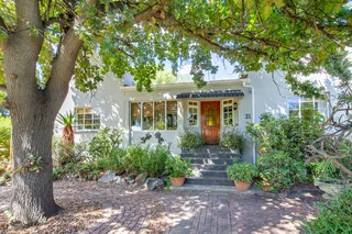 Karoo Character, Garden Oasis &amp; Guest Cottage in the Heart of Barrydale