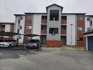 Modern Two-Bedroom Apartment in Secure Amberfield City Estate
