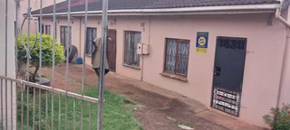 SOLE MANDATE: CALLING ALL INVESTORS – GREAT INCOME OPPORTUNITY OR TURN THIS INTO YOUR DREAM HOME