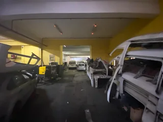 WAREHOUSE IN BRIARDENE