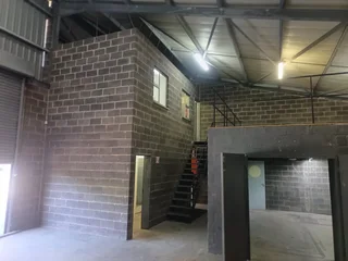 Premium grade warehouse available for Let in a prestigious gated complex in Briardene