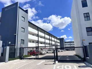 Modern 2 Bedroom Apartment for Sale on the border of Bellville and Brackenfell