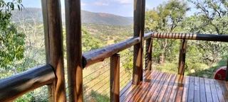 STUNNING BUSHVELD LODGE FOR SALE - A HIDDEN GEM BETWEEN THE MOUNTAINS