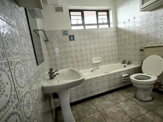 Modern 3-Bedroom And 2-Bathroom Flat Ideal For Families