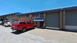 Warehouse to Let in Secure Security Complex