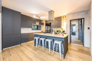 Ideal Dual Living Home in Aurora