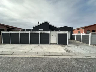 FOR SALE – Modern Family Home in San Remo, Strandfontein