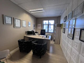 Lovely Office To Let On Somerset Road In Green Point