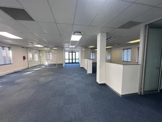 Open Plan Office To Let In Century City