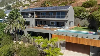 Experience Contemporary Coastal Luxury in this Newly-Built Designer Home
