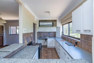 Apartment in Illovo Beach To Rent