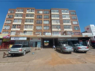 Spacious Centrally Located newly renovated 2 Bedroom Apartments to let Pretoria West