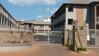 Modern 2 bed 1 full bath 1 covered carport gas stove prepaid electricity