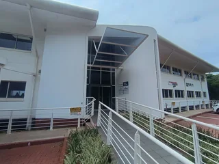 Premium Grade Office - La Lucia