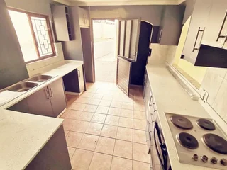 4.5bedroom property to Let