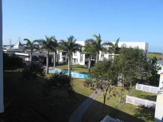 Well Maintained Top Floor Unit