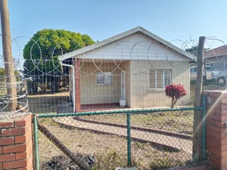 COZY FREESTANDING 3 BEDROOM HOME TO LET!