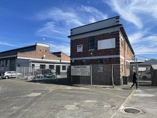 Premium Solar-Powered Office Space in Prime Ndabeni – Tailored for Corporate Excellence