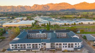 West-Facing Apartment — Paarl Rock Sunsets &amp; Dual-Revenue Potential