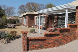 3-Bedroom Family Home in Boomed Area near Eden Glen Primary
