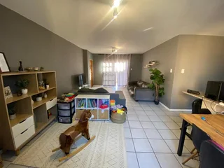***REDUCE*** Modern ground floor unit with private garden in prime location in Centurion