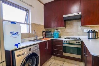 2 Bedroom Apartment /Flat for Sale in Lonehill