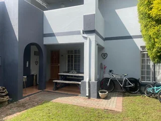 Sought- after Vineyard Townhouse