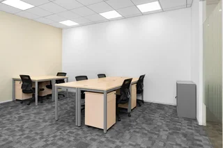 All-inclusive access to professional office space for 15 persons in Regus Waterside