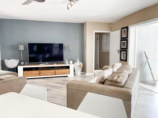 Exquisite 4-Bedroom Family Retreat with Tropical Garden &amp; Ocean Views – Umhlanga Ridge