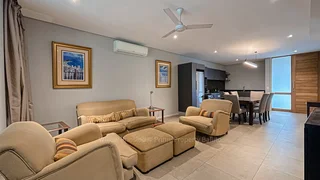 Modern fully furnished 2-bedroom apartment with a private lush garden!