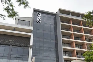 Stylish 2-Bedroom Apartment on Vibrant Florida Road For Sale