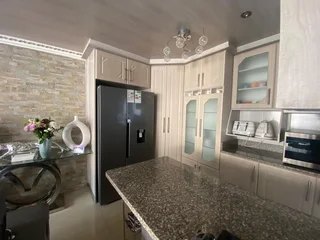 Spacious Three Bedroom Townhouse