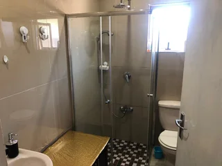 Perfect for family!! Stunning 3 bedroom house for sale