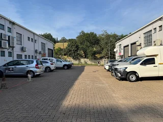 Warehouse To Let In Redhill