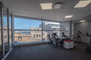 Modern Office Space to Let at Bond Square – Prime Location in Point Waterfront!