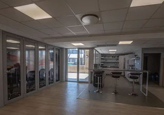 Modern Office Space to Let at Bond Square – Prime Location in Point Waterfront!