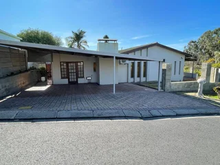 Charming Family Home with Scenic Views in a Peaceful Location