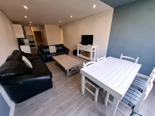 STUNNING UNIT AT THE BREAKERS - UMHLANGA