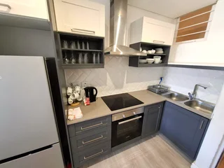 STUNNING UNIT AT THE BREAKERS - UMHLANGA