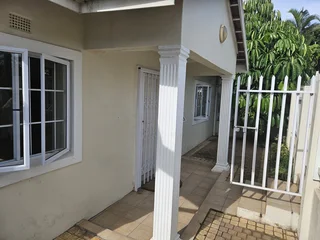 Prime Property presents Umhlanga rocks apartment for rent