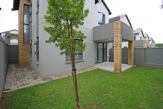 Modern 4 Bedroom Duplex/Cluster in Secure Fourways suburb
