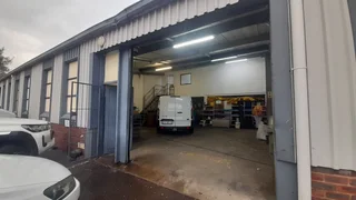 Mixed Mini Warehouse To Let | Springfield Park