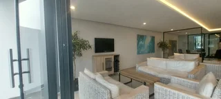 PET FRIENDLY LUXURY COASTAL RETREAT FOR SALE!